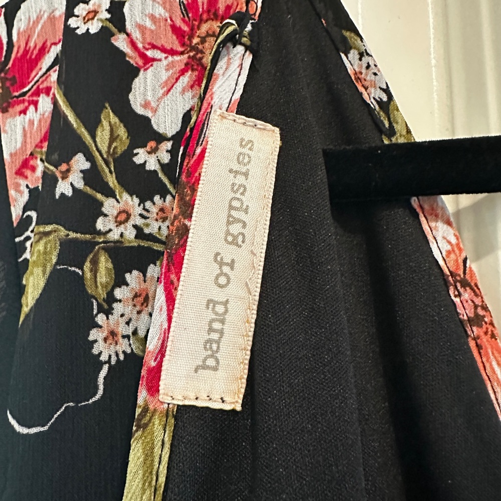 Band of Gypsies Black Maxi Dress with Pink Floral Design - Picture 3 of 4